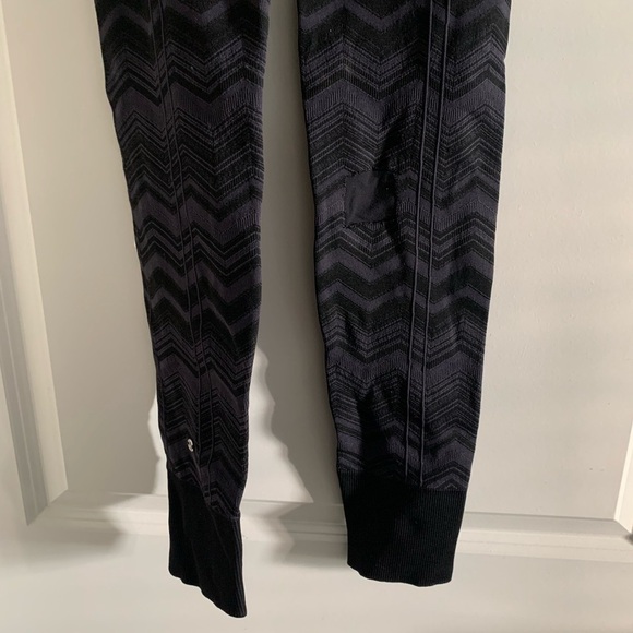 Lululemon Ebb To Street Pants Size 6/8 - Picture 7 of 8
